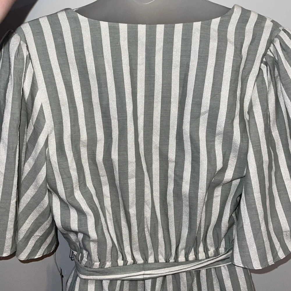 NWT Gianni Bini Sage/White Stripped Slip On Dress w/ shutter sleeves  Size Small - Picture 3 of 12